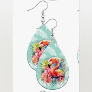 Flamingo teardrop‎ earrings wooden new e17